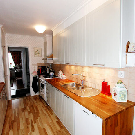 lackerade-gron-odal-1-3-1.jpg lackerade-gron-odal-1-3-1.jpg