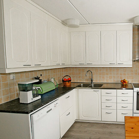 lackerade-vit-oktav-1-2-1.jpg lackerade-vit-oktav-1-2-1.jpg