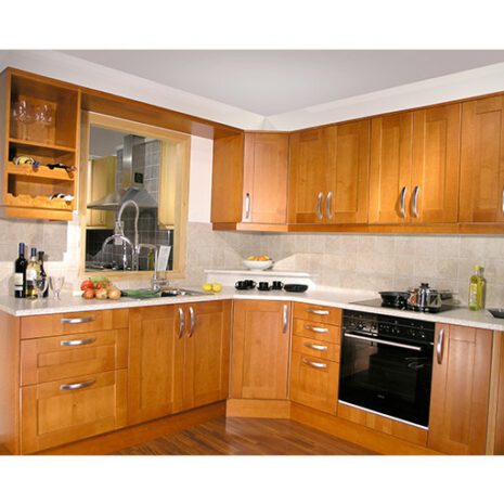 massivt-tra-guldbetsad-al-smaragd-1-2-1.jpg små kök